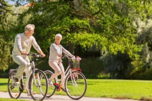 couple-riding-bike